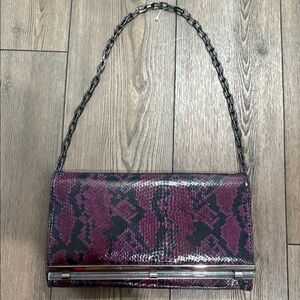 Chic Purple Snake Print Clutch with Chain Strap